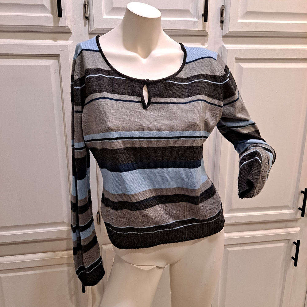 Liz Claiborne Axcess Gray and Blue Striped Lightweight Soft Sweater